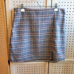 Old Navy Houndstooth Mini Skirt